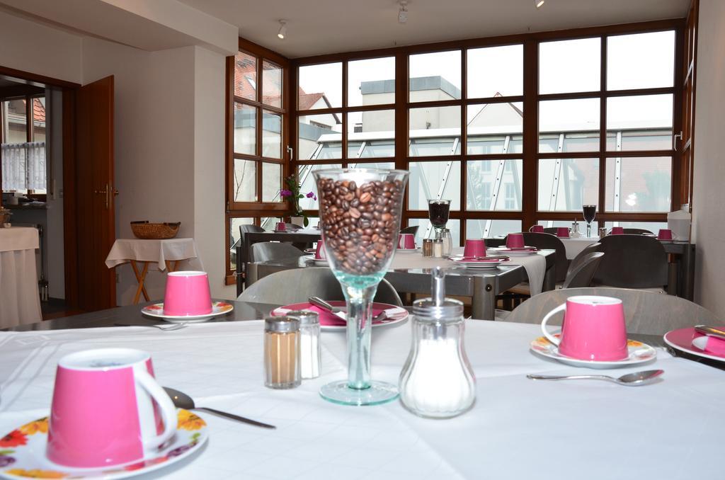 Hotel Zum Brunnen Friedberg  Buitenkant foto