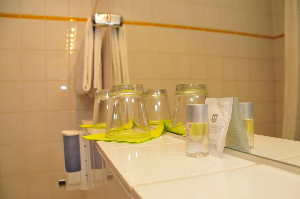 Hotel Zum Brunnen Friedberg  Buitenkant foto