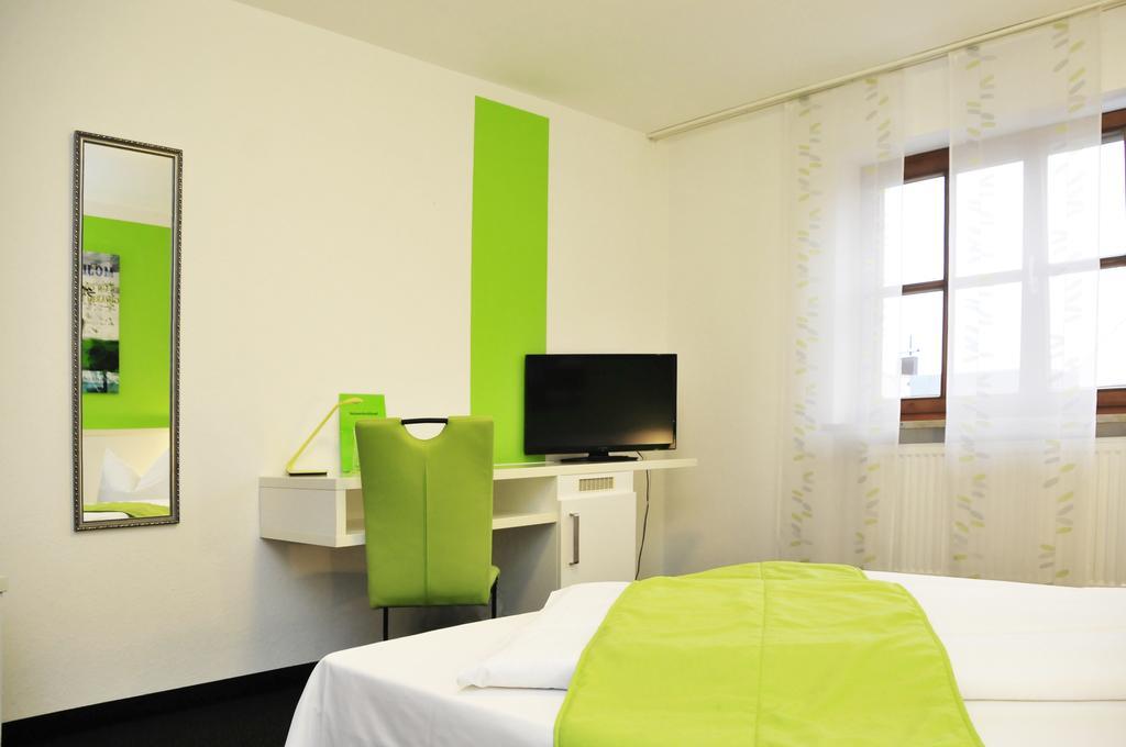 Hotel Zum Brunnen Friedberg  Buitenkant foto