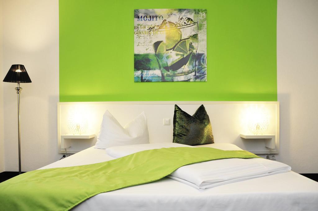 Hotel Zum Brunnen Friedberg  Buitenkant foto